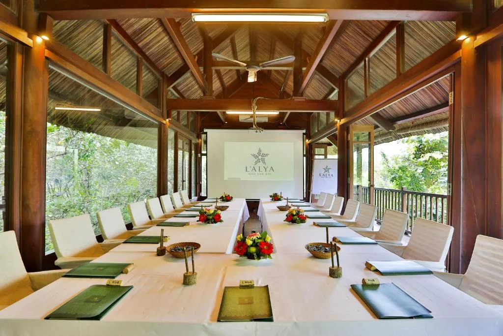 Ảnh L'Alya Ninh Van Bay