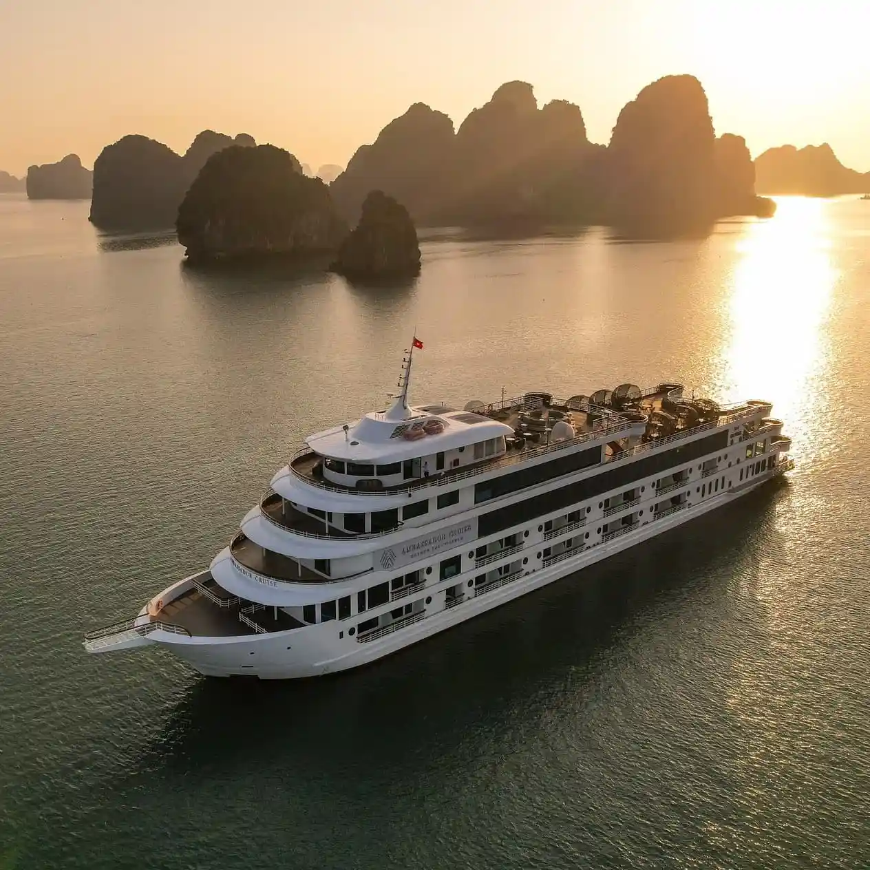 Ảnh Du Thuyền AMBASSADOR CRUISE II