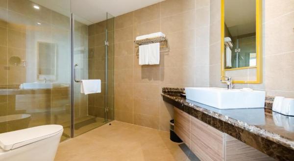 Ảnh chi tiết phòng Studio - Phòng Giường Lớn Có Ban Công (Studio - King Room with Balcony) 10