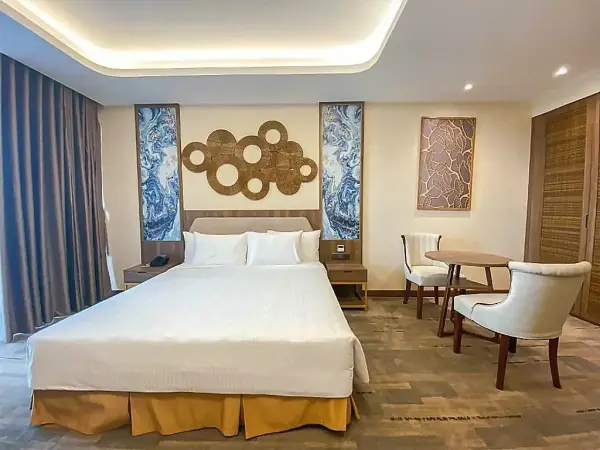Ảnh chi tiết phòng Studio - Phòng Giường Lớn Có Ban Công (Studio - King Room with Balcony) 7