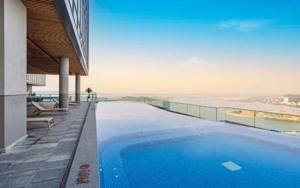 Ảnh A La Carte Ha Long - Khách sạn sát biển 5* - 9