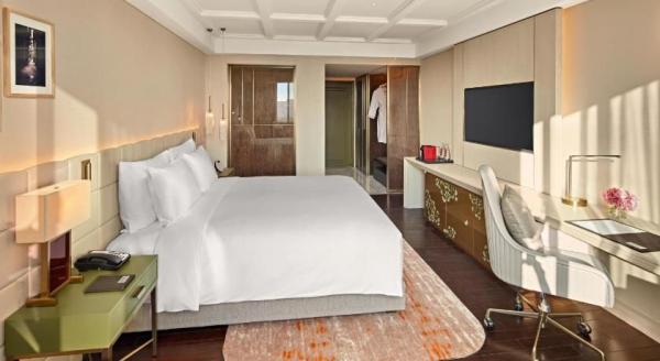 Ảnh chi tiết phòng Khch-sn-Movenpick-H-Ni-Vivatrip-1.jpg