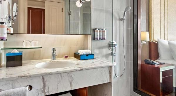 Ảnh chi tiết phòng Khch-sn-Movenpick-H-Ni-Vivatrip_03.jpg
