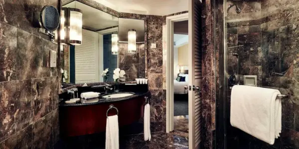 Ảnh chi tiết phòng Deluxe giường King hoặc 2 giường (Deluxe King Or Twin Room) 16