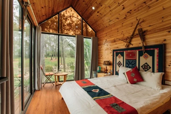 Ảnh chi tiết phòng Phoenix-Moc-Chau-Resort-DELUXE-vivatrip_03.webp