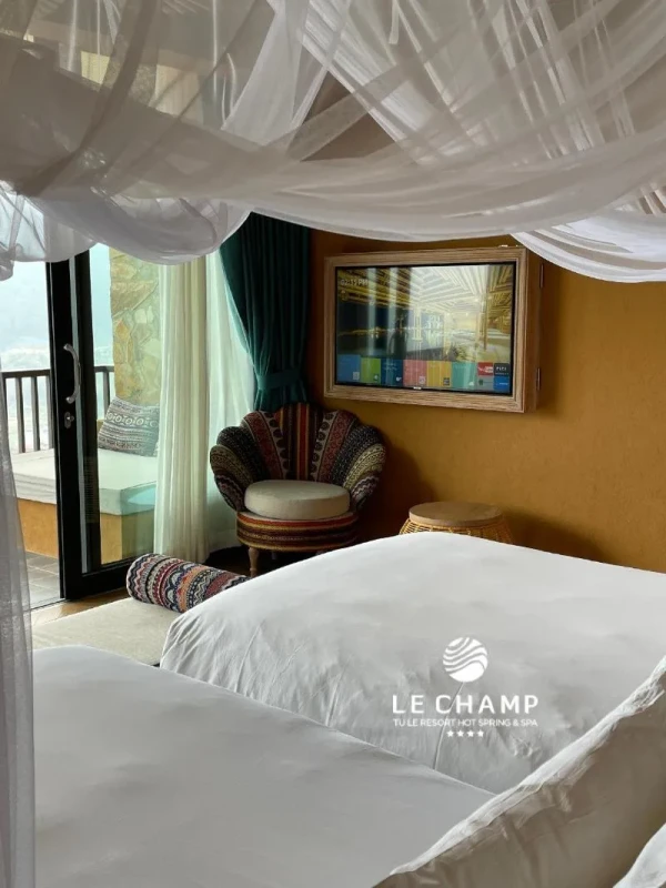 Ảnh chi tiết phòng Resort-Le-Champ-Tu-Le-phong-heritage-experience-2-giuong-don-vivatrip.webp