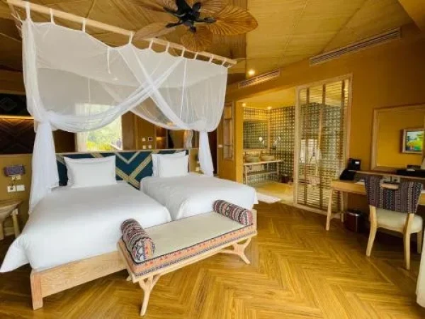 Ảnh chi tiết phòng Resort-Le-Champ-Tu-Le-phong-heritage-experience-2-giuong-don-vivatrip_04.webp