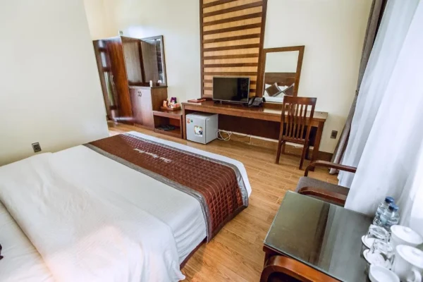 Ảnh chi tiết phòng Thao-Nguyen-Resort-Moc-Chau-phong-Superior-giuong-doi-vivatrip.webp
