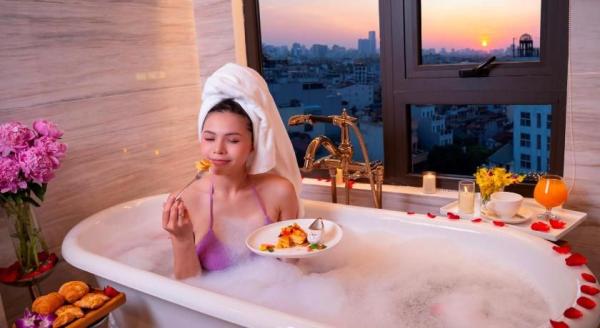 Ảnh chi tiết phòng Oriental Jade Có Sân Hiên Nhìn Ra Thành Phố (Oriental Jade Terrace City View) 12
