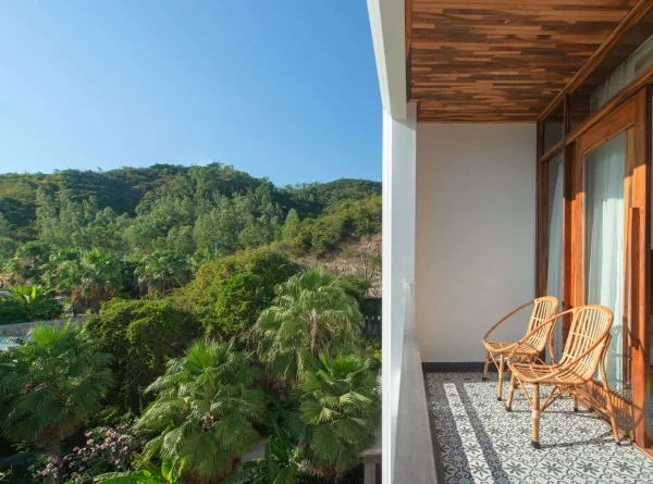 Ảnh chi tiết phòng Balcony King Sea View 11