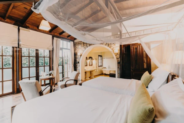 Ảnh chi tiết phòng ana-mandara-villas-da-lat-resort-spa-biet-thu-phong-giuong-doi-vivatrip-07.webp