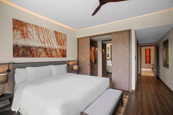 Ảnh chi tiết phòng angsana-ho-tram-suite-2-giuong-co-king-2-giuong-don-co-be-jacuzzi-nhin-ra-vuon-vivatrip-07.jpg