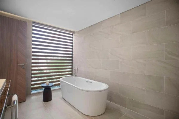 Ảnh chi tiết phòng angsana-ho-tram-suite-2-giuong-co-king-2-giuong-don-co-be-jacuzzi-nhin-ra-vuon-vivatrip.webp