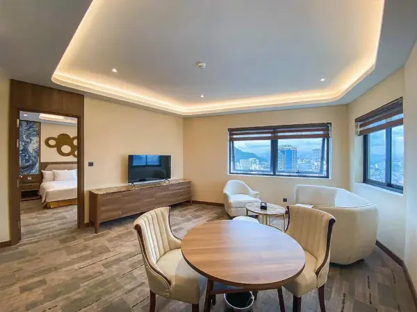 Ảnh chi tiết phòng Suite Deluxe có giường King (Deluxe Suite with King Bed) 14