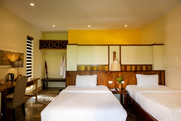 Ảnh chi tiết phòng bakhan-village-resort-mai-chau-bungalow-room-vivatrip-04.jpg