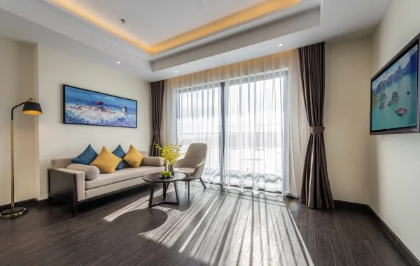 Ảnh chi tiết phòng Premier Suite Bay View 7