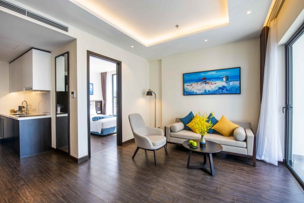 Ảnh chi tiết phòng best-western-premier-sapphire-ha-long-premier-suite-city-view-vivatrip-04.jpg