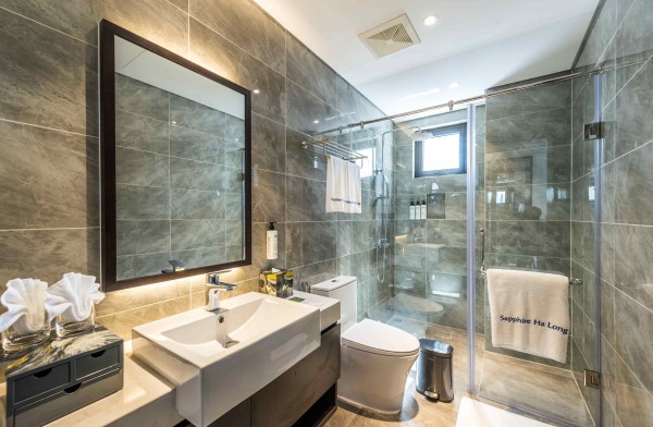 Ảnh chi tiết phòng best-western-premier-sapphire-ha-long-superior-king-city-view-vivatrip-02.jpg