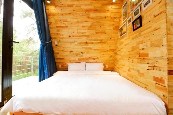 Ảnh chi tiết phòng cat-ba-eco-lodge-resort-chalet-giuong-doi-2-giuong-don-vivatrip-02.webp