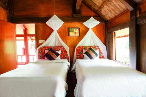 Ảnh chi tiết phòng cat-ba-eco-lodge-resort-chalet-giuong-doi-2-giuong-don-vivatrip-05.webp