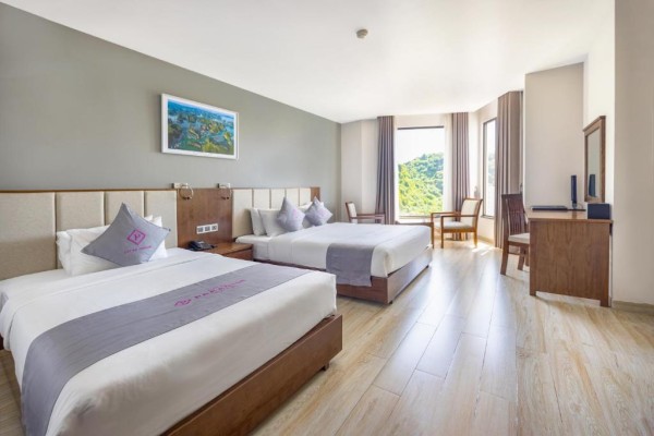 Ảnh chi tiết phòng cat-ba-paradise-hotel-sky-bar-massage-phong-3-nguoi-vivatrip-04.jpg