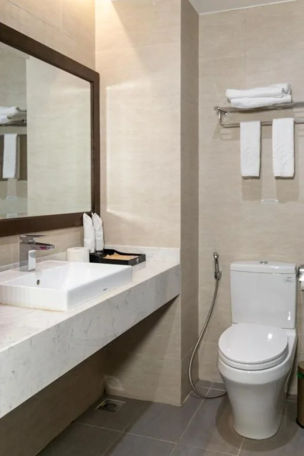 Ảnh chi tiết phòng cat-ba-paradise-hotel-sky-bar-massage-phong-tieu-chuan-vivatrip-02.webp