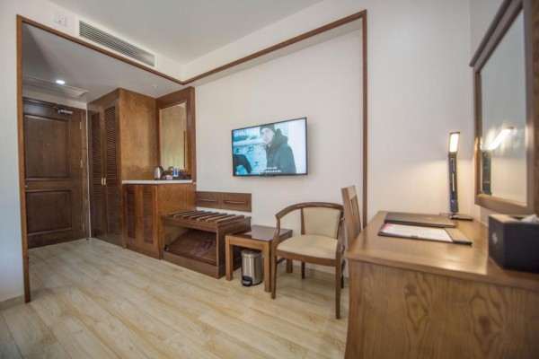 Ảnh chi tiết phòng cat-ba-paradise-hotel-sky-bar-massage-phong-tieu-chuan-vivatrip-03.jpg