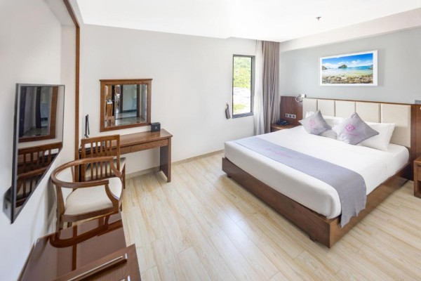 Ảnh chi tiết phòng cat-ba-paradise-hotel-sky-bar-massage-phong-tieu-chuan-vivatrip-04.jpg
