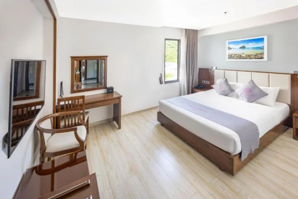 Ảnh chi tiết phòng cat-ba-paradise-hotel-sky-bar-massage-phong-tieu-chuan-vivatrip-04.webp