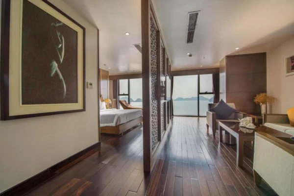 Ảnh chi tiết phòng cat-ba-paradise-hotel-sky-bar-massage-suite-deluxe-vivatrip-02.webp