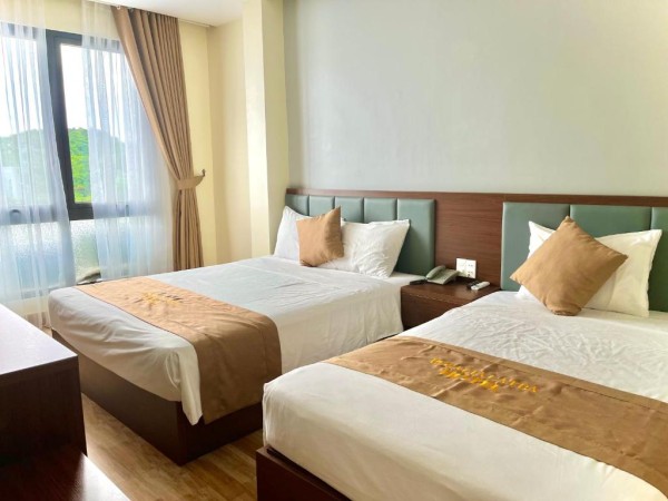 Ảnh chi tiết phòng cat-ba-rosalia-hotel-phong-deluxe-3-nguoi-vivatrip-03.jpg