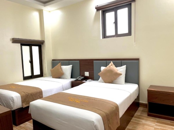 Ảnh chi tiết phòng cat-ba-rosalia-hotel-phong-deluxe-vivatrip-03.jpg