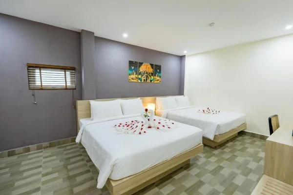 Ảnh chi tiết phòng cat-ba-violet-hotel-phong-3-nguoi-vivatrip-05.webp
