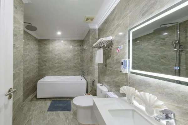 Ảnh chi tiết phòng cat-ba-wonder-hotel-phong-deluxe-vivatrip-03-1.webp