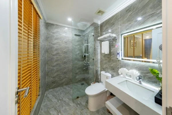 Ảnh chi tiết phòng Phòng Deluxe Giường Đôi/2 Giường Đơn Nhìn Ra Núi 8