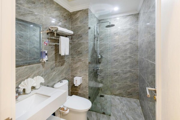 Ảnh chi tiết phòng cat-ba-wonder-hotel-phong-gia-dinh-vivatrip.jpg