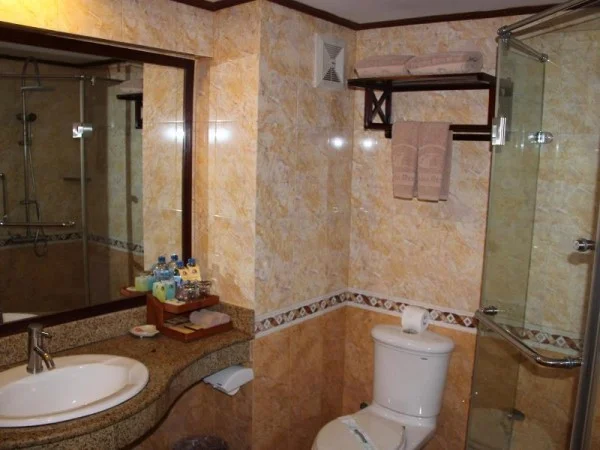 Ảnh chi tiết phòng catba-sunrise-resort-superior-giuong-doi-2-giuong-don-vivatrip-03.webp