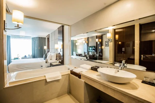 Ảnh chi tiết phòng Deluxe King 10