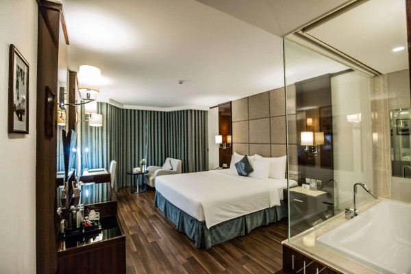 Ảnh chi tiết phòng central-luxury-ha-long-deluxe-king-vivatrip-12.jpg
