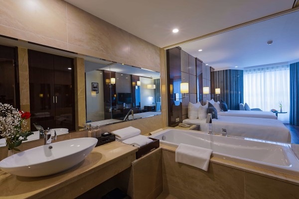 Ảnh chi tiết phòng central-luxury-ha-long-deluxe-twin-vivatrip-07.jpg