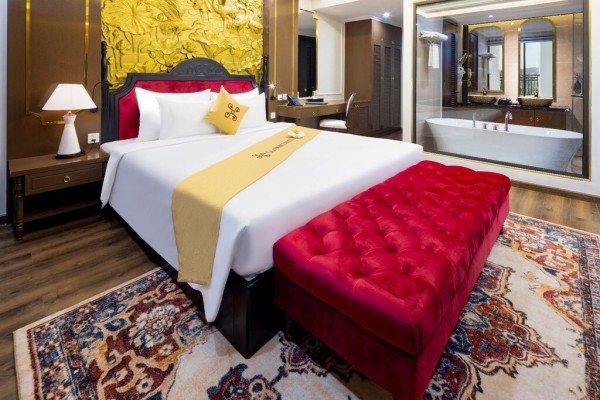 Ảnh chi tiết phòng da-lat-prince-executive-suite-giuong-king-vivatrip-02.jpg