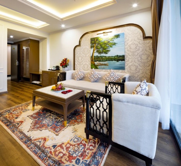 Ảnh chi tiết phòng Executive Suite giường King (Executive Suite King) 9
