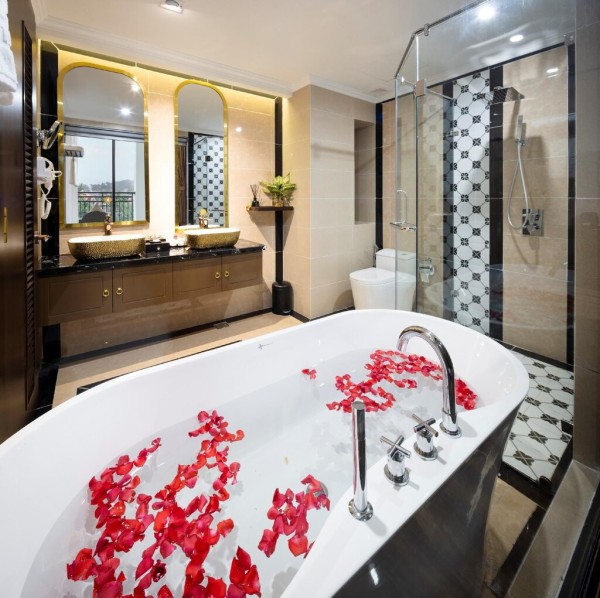 Ảnh chi tiết phòng Executive Suite giường King (Executive Suite King) 11