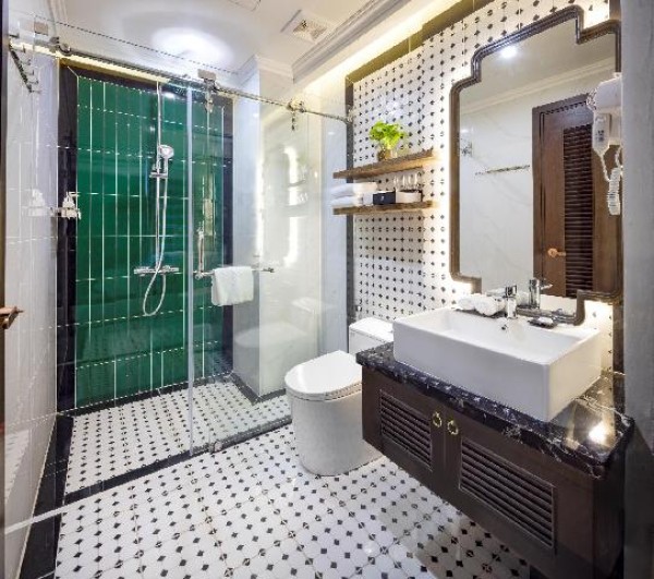 Ảnh chi tiết phòng Phòng Premier Giường Đôi Có Ban Công (Premier Double with Balcony) 7