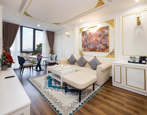 Ảnh chi tiết phòng da-lat-prince-suite-hoang-tu-cam-hut-thuoc-vivatrip.jpg