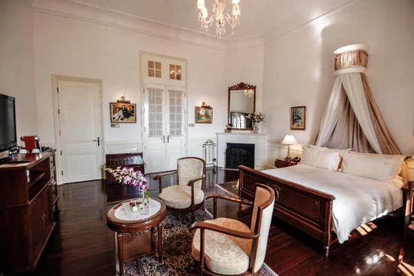 Ảnh chi tiết phòng dalat-palace-heritage-hotel-phong-sang-trong-khong-ban-cong-vivatrip.webp