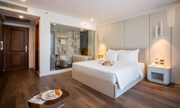 Ảnh chi tiết phòng danitel-halong-junior-suite-vivatrip-02.webp