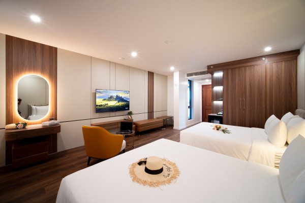 Ảnh chi tiết phòng danitel-halong-superior-vivatrip-05.jpg