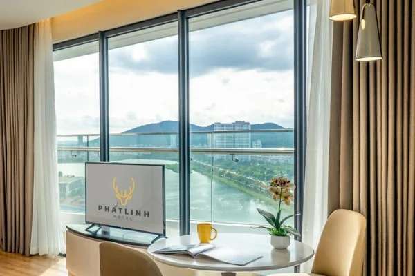 Ảnh chi tiết phòng delasea-ha-long-premium-king-vivatrip-06.webp