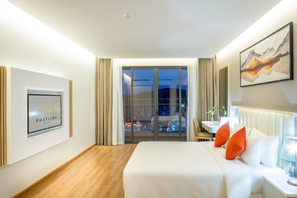 Ảnh chi tiết phòng delasea-ha-long-suite-with-city-view-vivatrip.jpg
